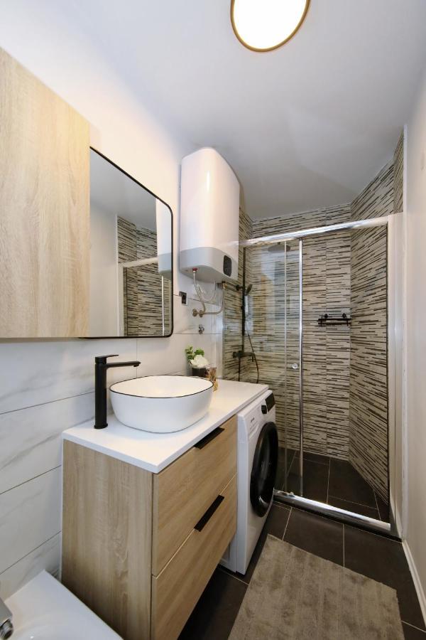Apartment Dream Zara Esterno foto